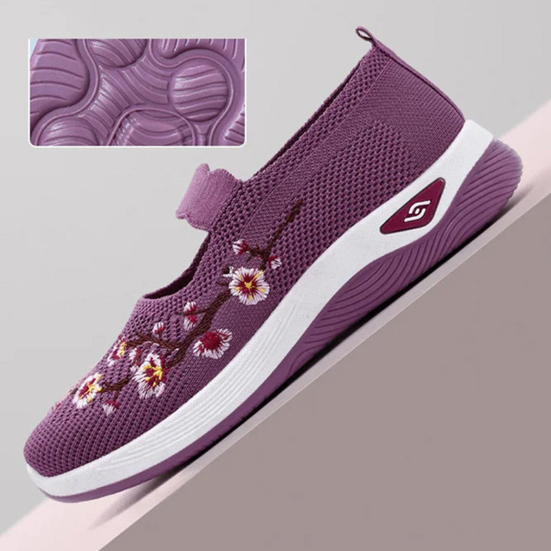 Floral Embroidered Breathable Shoes