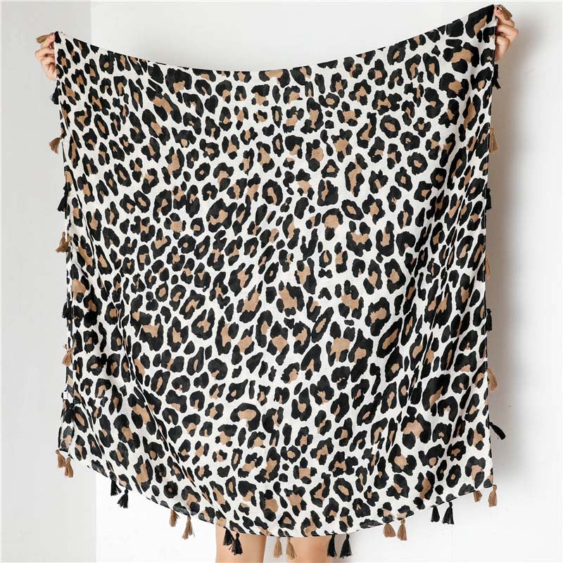 Casual Leopard Print Scarf