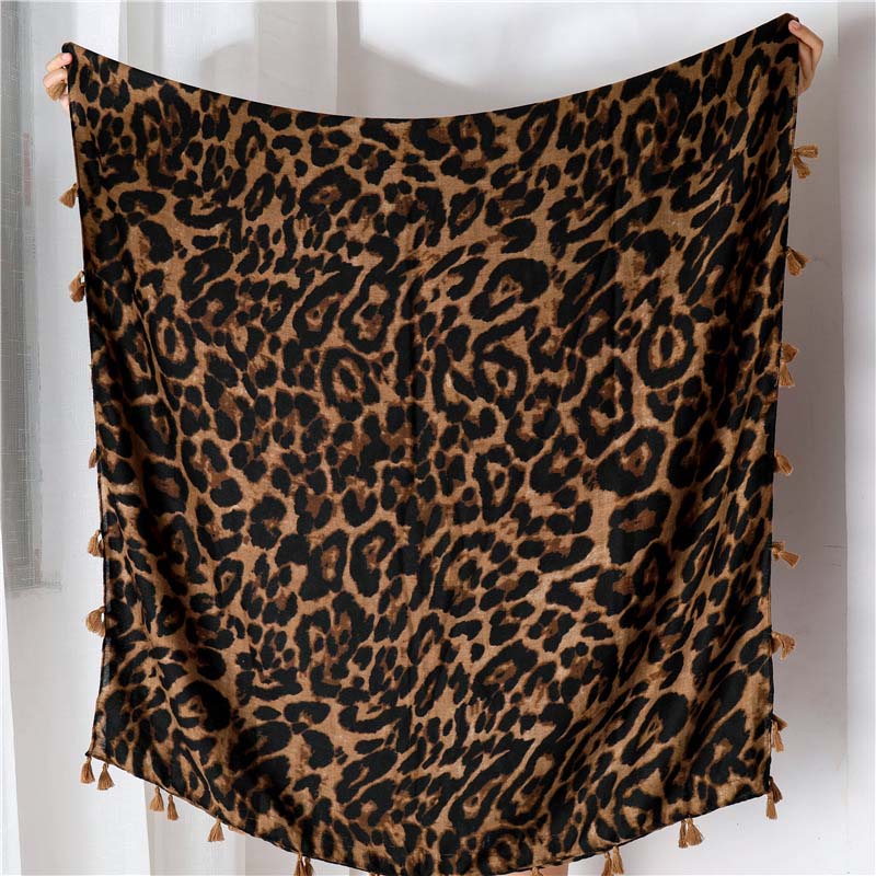 Casual Leopard Print Scarf