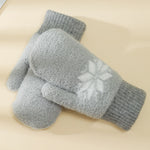 Warm Snowflake Gloves